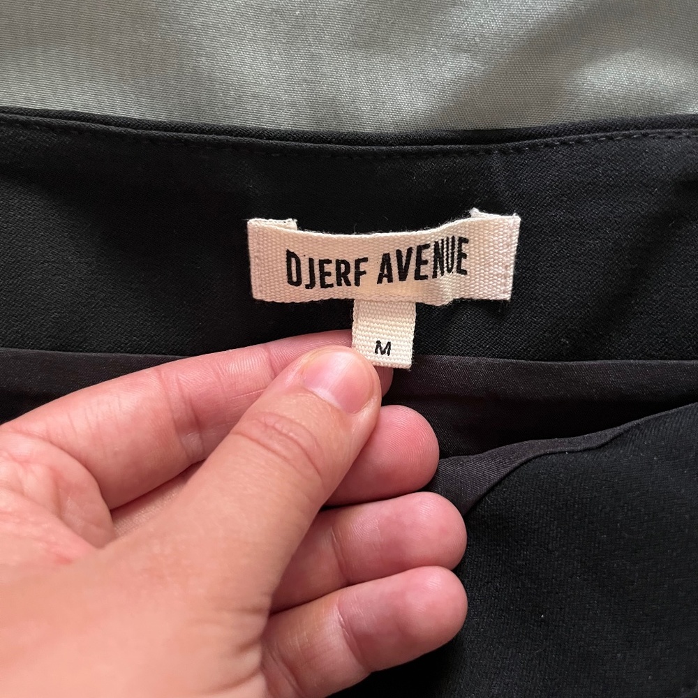 DJERF AVE - Must Have Mini Skirt 💖